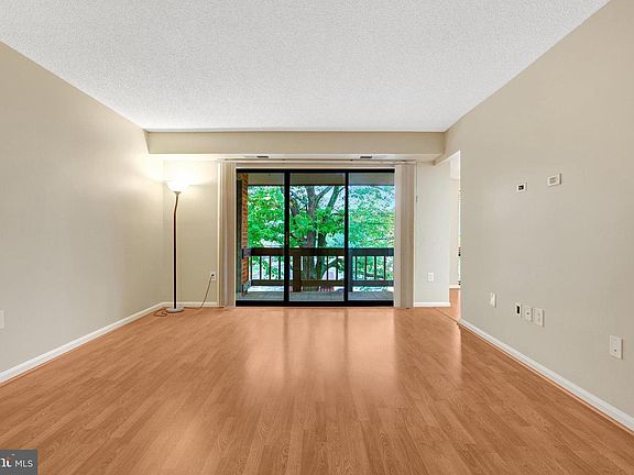 3rd image of 10208 Bushman Dr APT 422