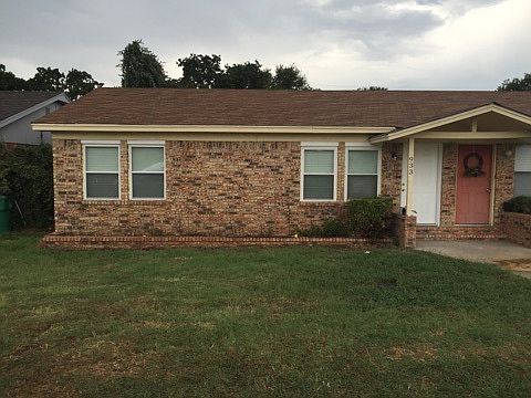 1st image of 921 Meadowlark Cir