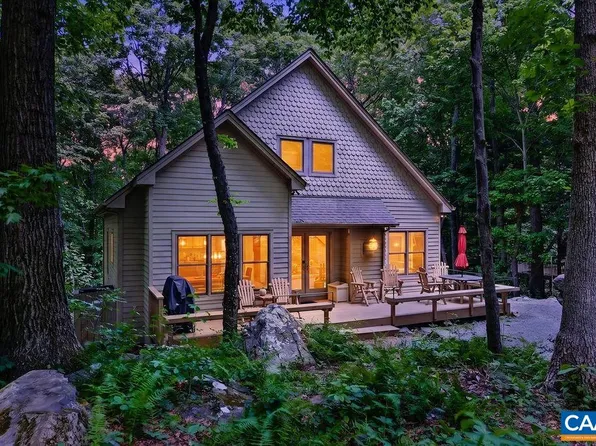 1300 Blue Ridge Dr, Wintergreen Resort, VA 22967