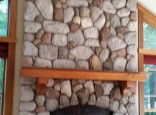 11 Roberts Dr, Hampton, NH 03842