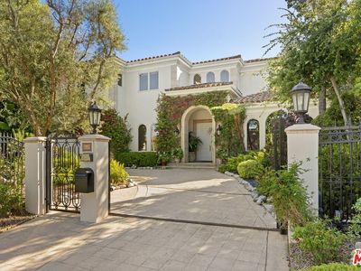 625 Foothill Rd, Beverly Hills, CA, 90210