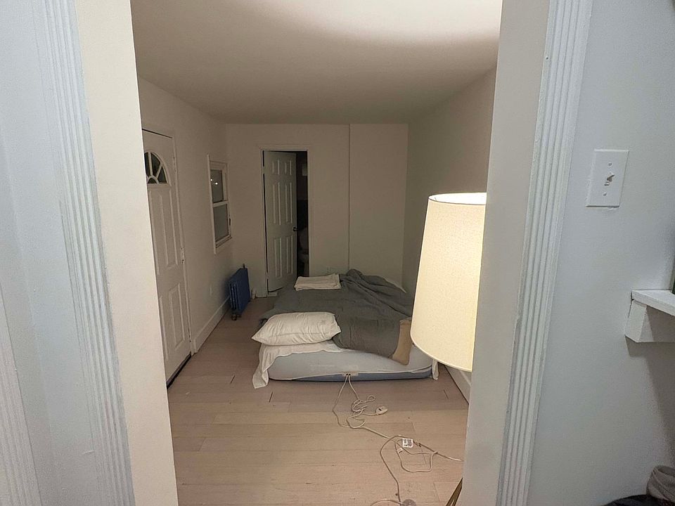 1st image of 15 Melrose St #1