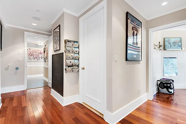 Sold by Compass | media 14