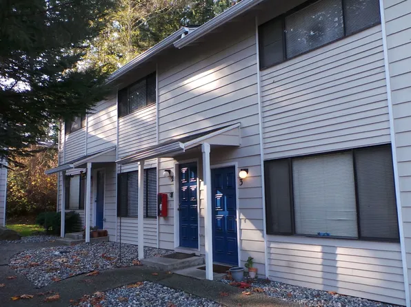 1050 Harrier Circle, 1050 SW Harrier Cir APT B2, Oak Harbor, WA 98277