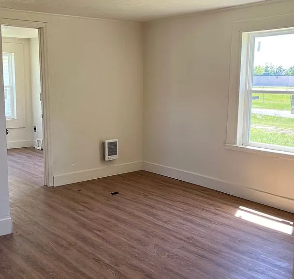 501 Fields St — Photo 3