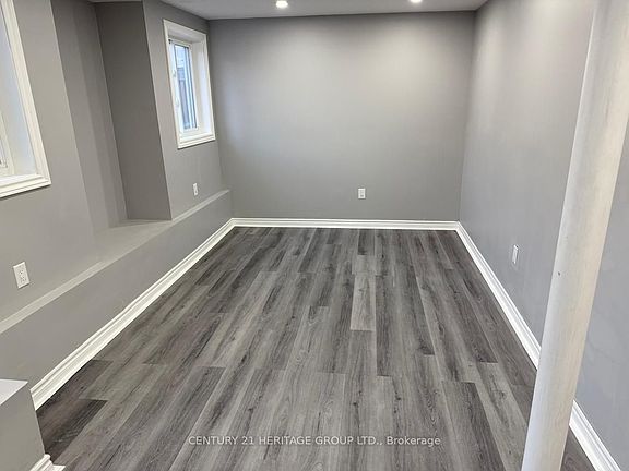 4th image of 11 Fred Mason St #Basement