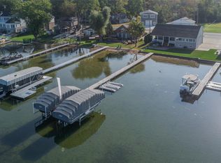 443 E Shore Dr, Whitmore Lake, MI