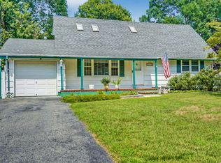 880 Briarcliff Dr, Toms River, NJ 08753