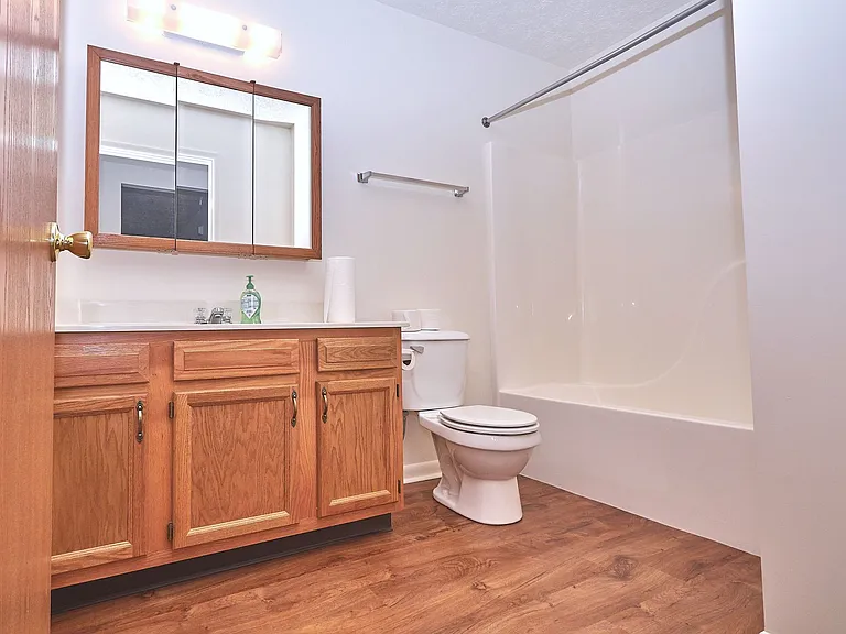 100 Sterling Hills Dr — Photo 57