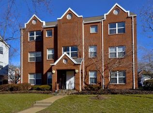 3909 Westminster Pl, Saint Louis, MO 63108