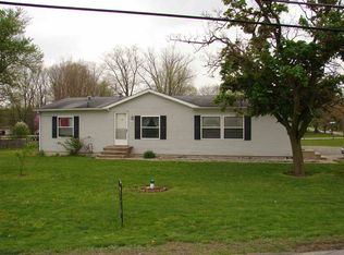 252 E Sycamore Dr, Warsaw, IN 46580