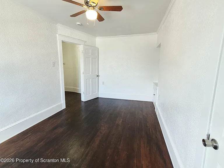 215 Taft St #2 — Photo 7