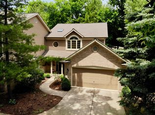 2792 Downing Ct, Aurora, IL 60502