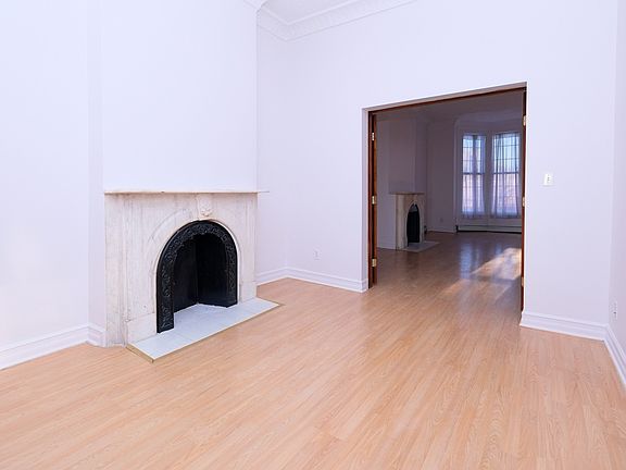 5th image of 272 9th St Suite A