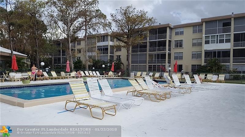 Pool Area - Inviting to visit
