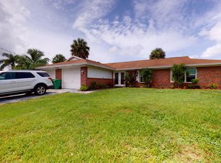 1856 SW Bradway Ln, Port Saint Lucie, FL 34953