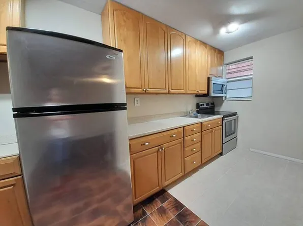 13655 NE 10th Ave APT 308, North Miami, FL 33161