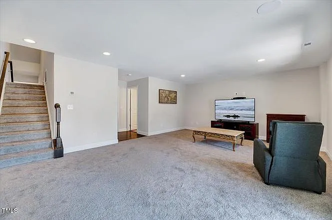 1008 Drayman Pl — Photo 27