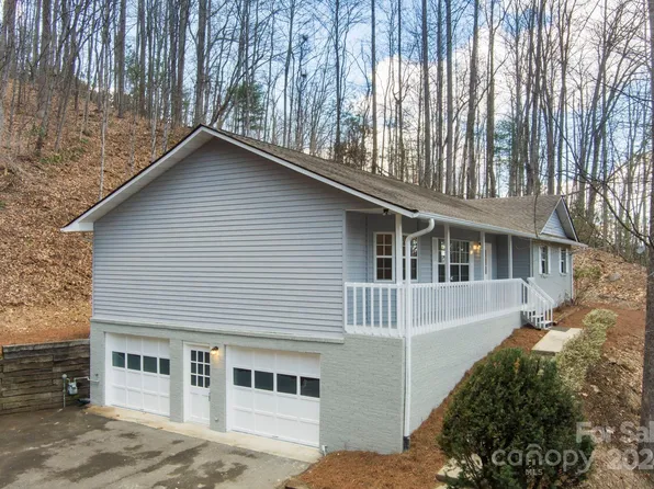 604 Surrey Glen Cir, Hendersonville, NC 28739