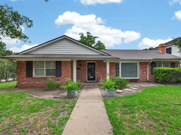 5643 Piping Rock Ln, Houston, TX 77056
