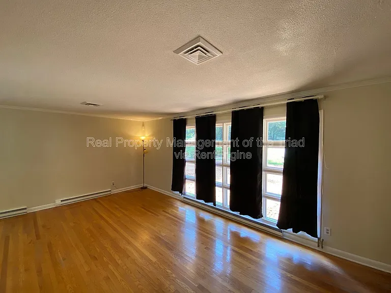 926 Hilltop Blvd — Photo 28