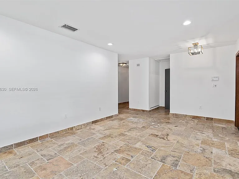 8745 SW 182nd Ter — Photo 11