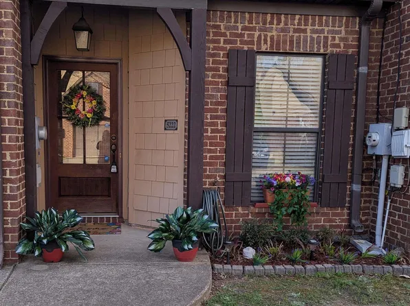 5222 Sterling Glen Dr, Pinson, AL 35126