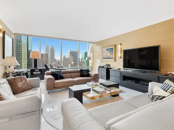 641 5th Ave #30F, New York, NY 10022