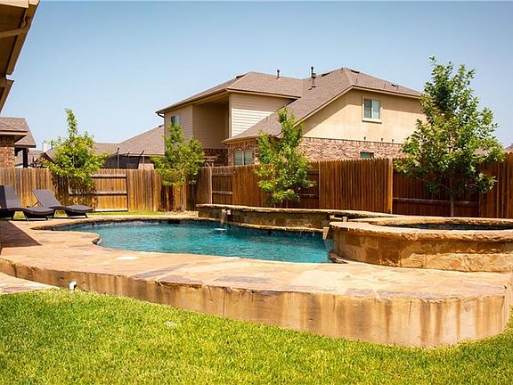 3rd image of 2711 Saint Paul Rivera Ln