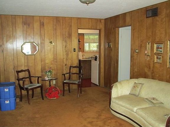 3rd image of 805 Glynn Oaks Dr