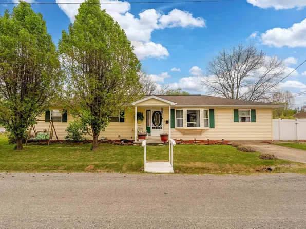 504 N Cochran St, West Frankfort, IL 62896