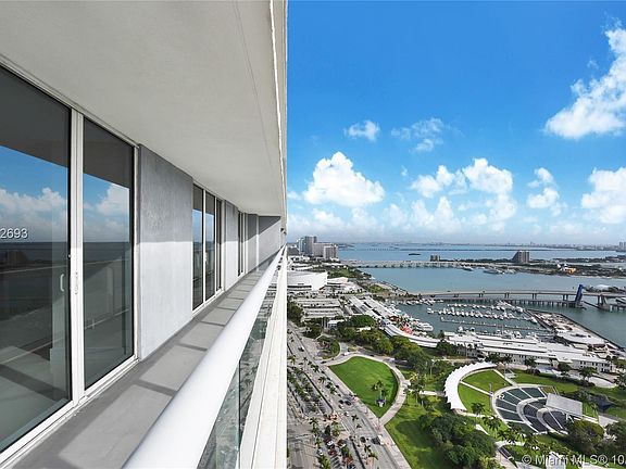 5th image of 50 Biscayne Blvd APT 4010