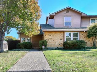 15632 Moondust Dr, Dallas, TX 75248