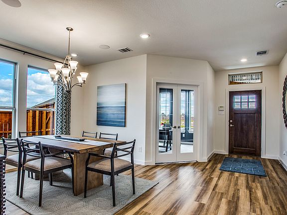 Luxurious dining room