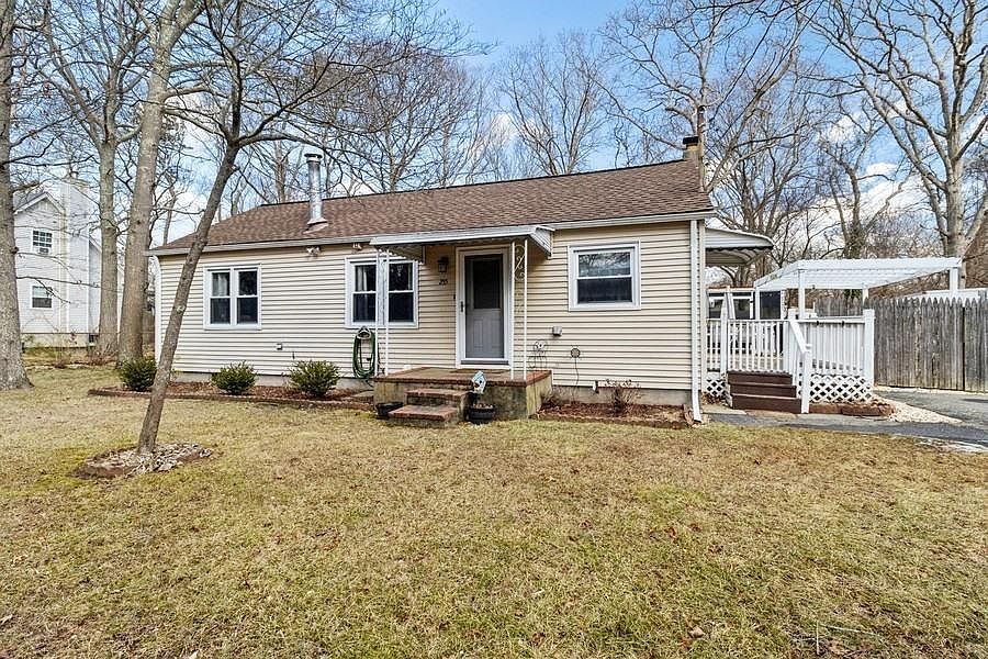 1st image of 255 McKinley Drive