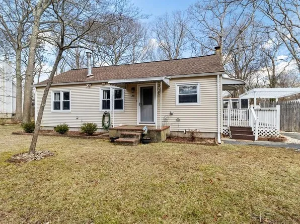 255 McKinley Drive, Mastic Beach, NY 11951