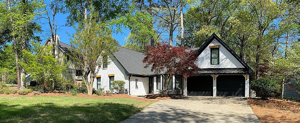2nd image of 1159 Chestnut Hill Cir