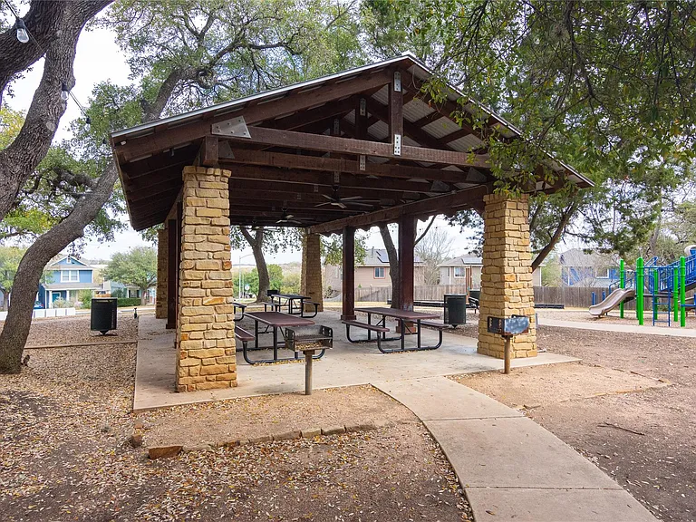 10509 Wylie Dr #338 — Photo 23