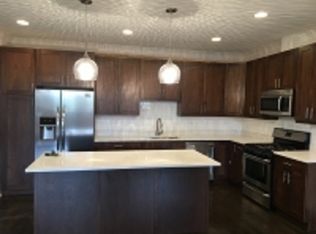 1843 W Irving Park Rd #2 C, Chicago, IL 60613