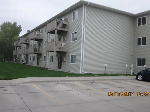 3531 13th Ave N, Grand Forks, ND 58203