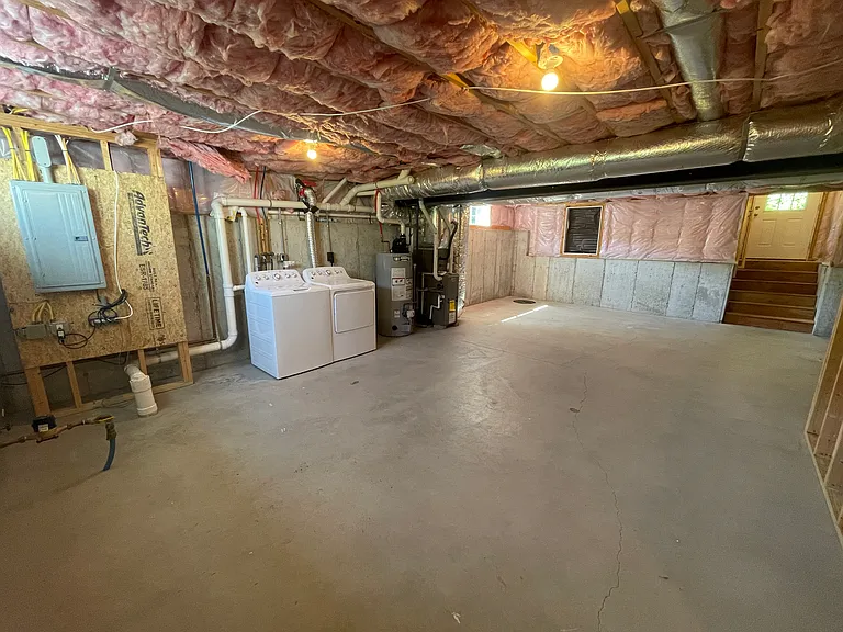 857 Temple St #D1 — Photo 11