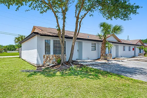 The Flats at Tarpon Springs Photo 1