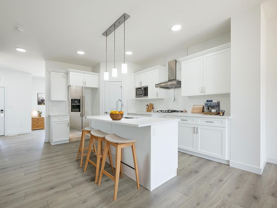 1st image of 600 Ashgrove Cir