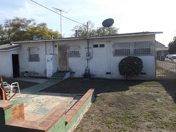 4th image of 709 E 102nd St