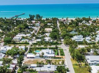 230 11th Ave S, Naples, FL 34102
