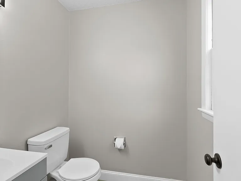 5215 Longbranch Dr — Photo 11