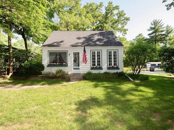 212 Oak Ln, West Lafayette, IN 47906