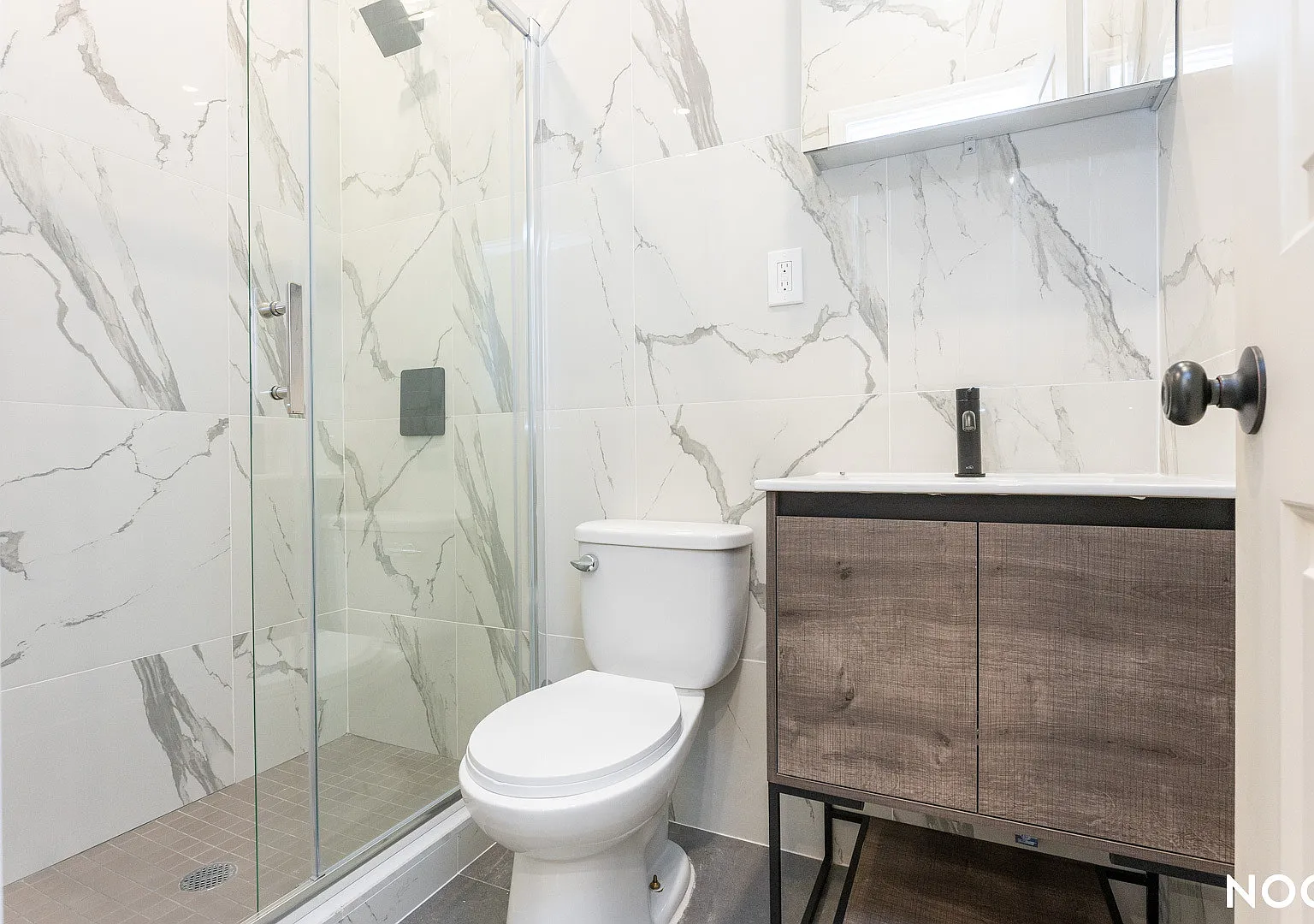 59 Wilson Avenue — Photo 3
