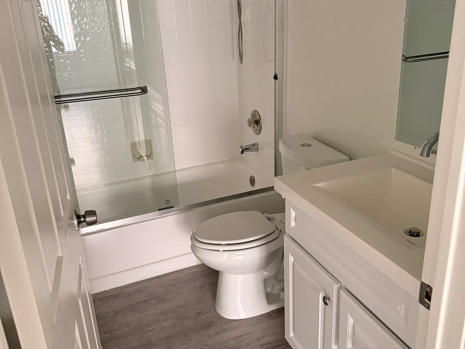 1 bed, 965 sqft, $2,195 — Photo 4