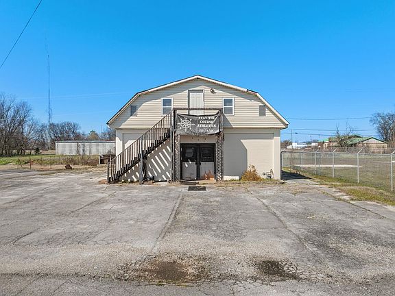 2nd image of 1613 Montgomery Ave